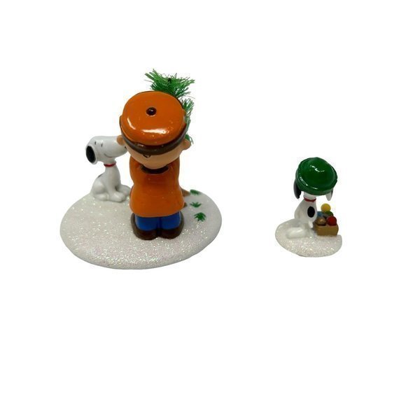 Department 56 Peanuts Collection Perfect‎ Tree - Picture 3 of 7